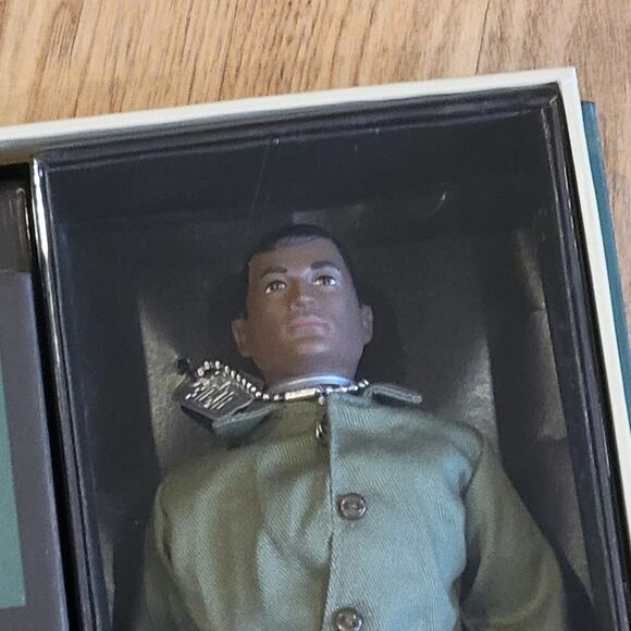 1996 Gi Joe Vol I Action Soldier Masterpiece Edition  African American Brand New - Picture 4 of 12